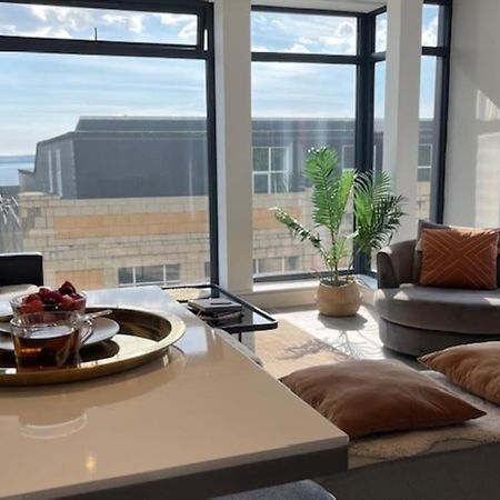 The Pad By The Beach Penthouse Apartment With Sunset And City Views Bournemouth Buitenkant foto