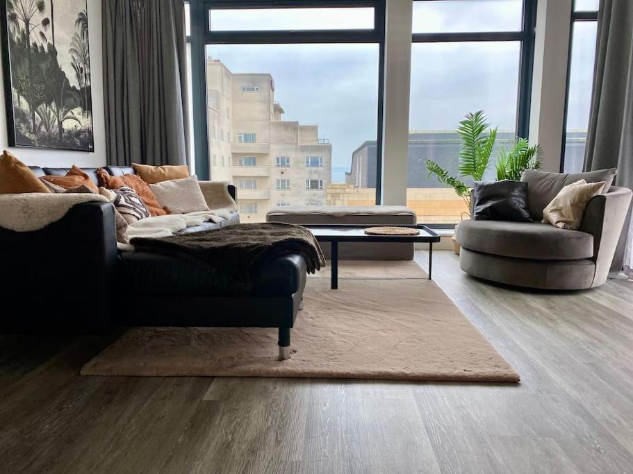 The Pad By The Beach Penthouse Apartment With Sunset And City Views Bournemouth Buitenkant foto